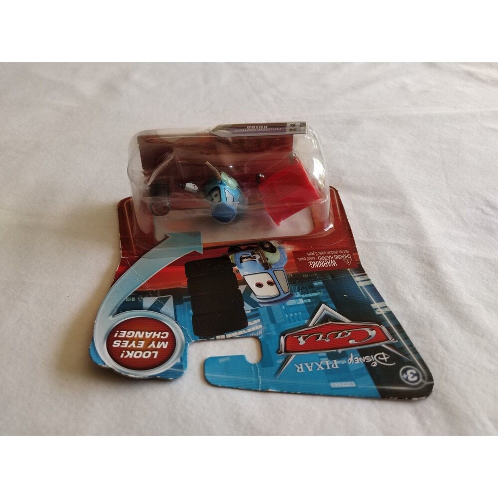 2010 Disney Pixar Cars Skyline Lenticular PIT CREW MEMBER GUIDO #34 New - Picture 8 of 10